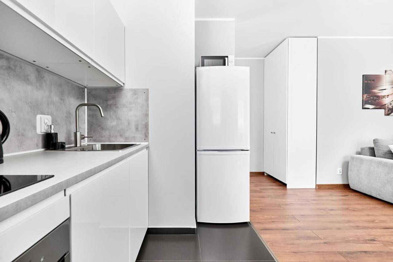 Apartment Wroclaw Sikorskiego With Free Garage By Renters Prestige Экстерьер фото