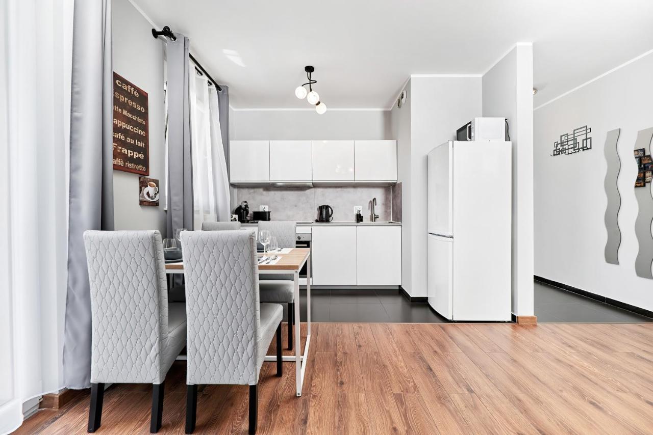 Apartment Wroclaw Sikorskiego With Free Garage By Renters Prestige Экстерьер фото